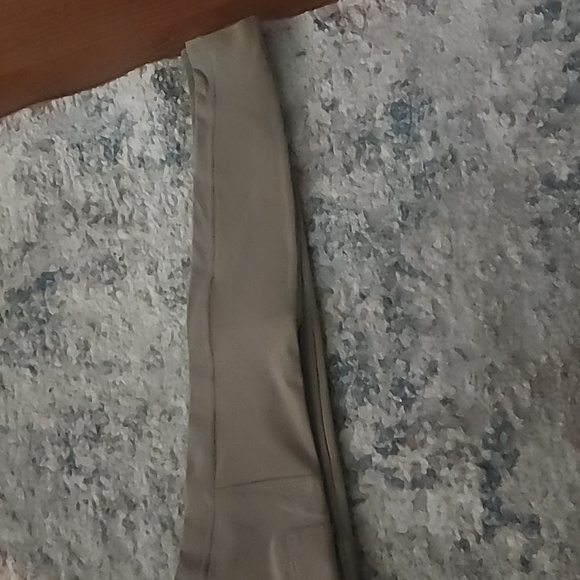 ALO YOGA High Waisted. leggings with pockets (HIGH-WAISTED) - Picture 5 of 7